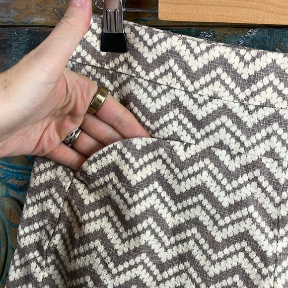 Anthropologie Cartonnier Melisma patterned shorts 6 - Picture 3 of 5